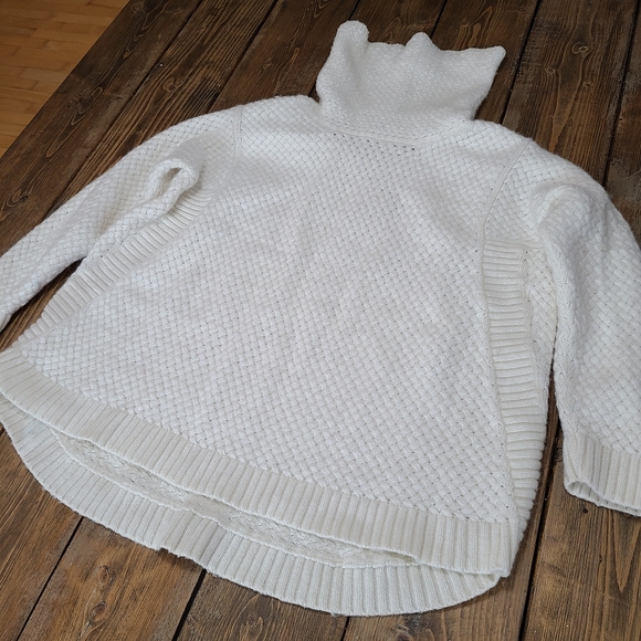 Alfred Sung Women's Turtleneck Sweater - Picture 3 of 6